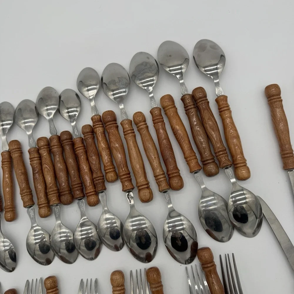 VTG Lifetime Cutlery Old Homestead Stainless Wood Handle Flatware Set 43‎ Pcs